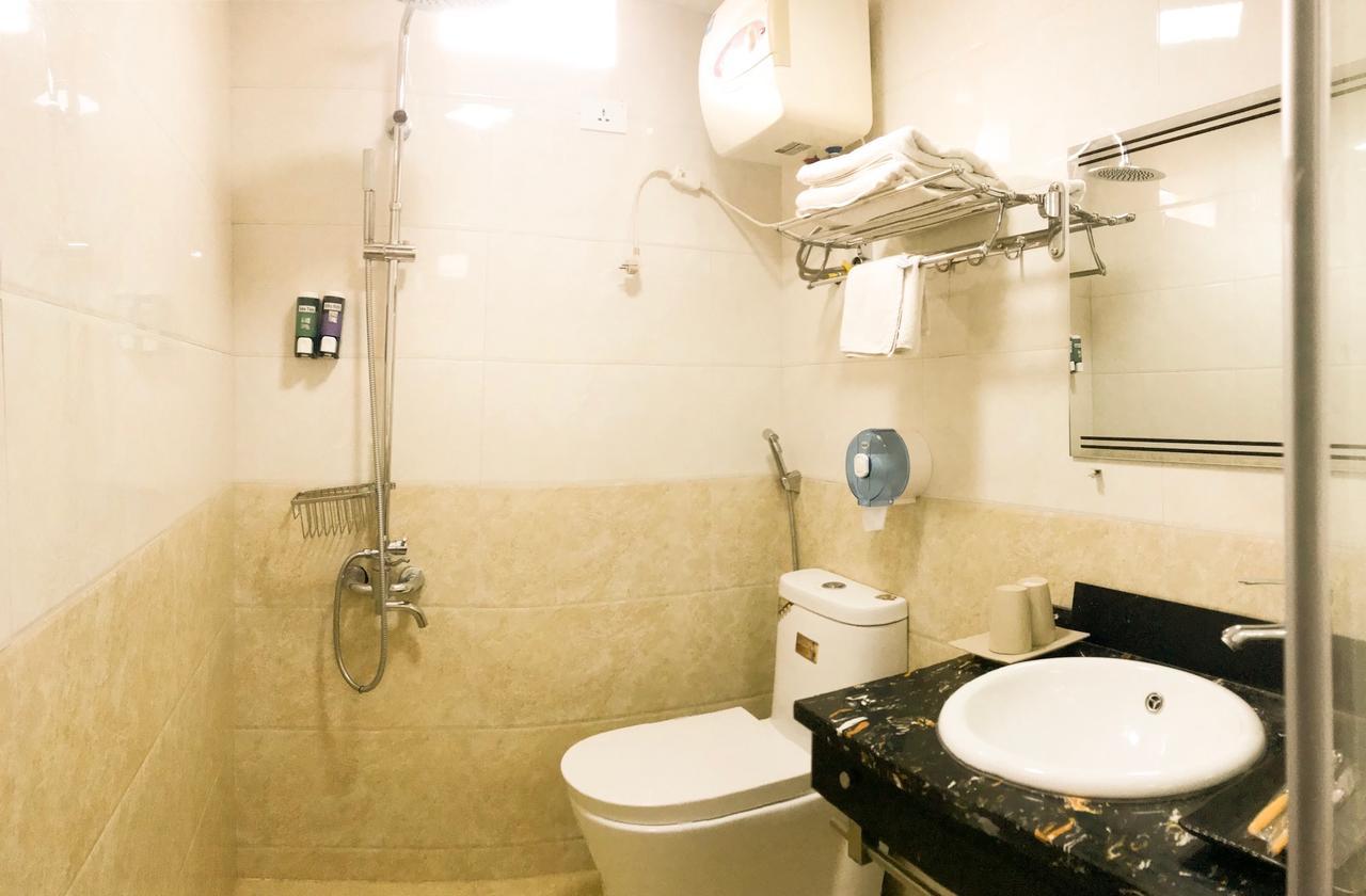 Vinh Gia Airport Lakeview Hostel ハノイ市 エクステリア 写真